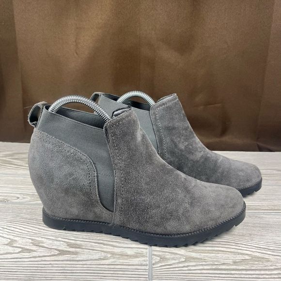 Naturalizer Darena Grey Leather Upper Hidden Wedge Slip-On Wedge Shoe Womens 9.5 - Picture 1 of 9
